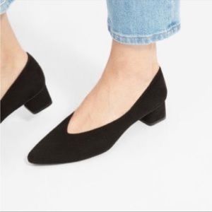 Everlane The V Heel suede | size 8 black